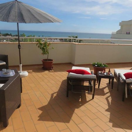 Sweden Apartment - Top Floor One Bedroom With Sea Views - Rs Lagos Esterno foto